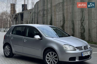 Хэтчбек Volkswagen Golf 2005 в Хмельницком