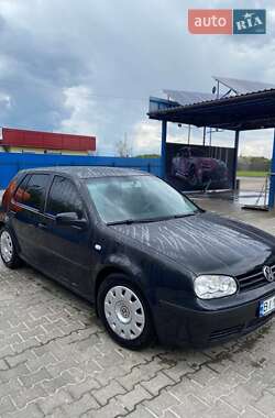Хэтчбек Volkswagen Golf 2002 в Гадяче