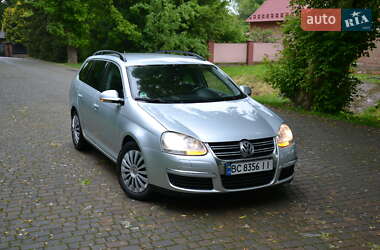 Универсал Volkswagen Golf 2008 в Мостиске