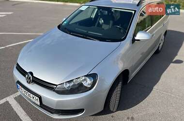 Универсал Volkswagen Golf 2010 в 