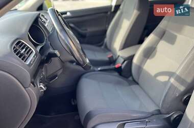 Универсал Volkswagen Golf 2010 в 