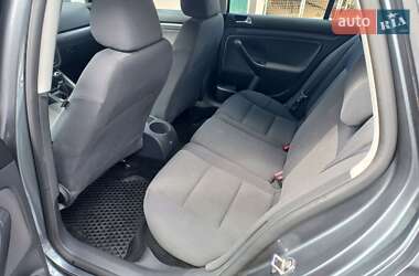 Универсал Volkswagen Golf 2009 в 