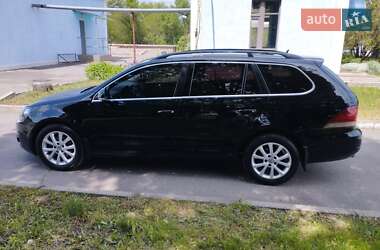 Универсал Volkswagen Golf 2010 в 