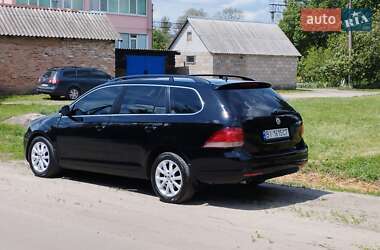 Универсал Volkswagen Golf 2010 в 