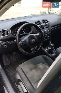 Универсал Volkswagen Golf 2010 в 