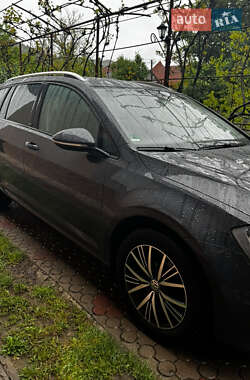 Универсал Volkswagen Golf 2017 в 