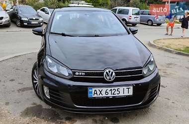 Хэтчбек Volkswagen Golf 2011 в 
