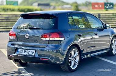 Хэтчбек Volkswagen Golf 2010 в Ужгороде