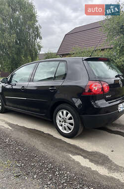 Хэтчбек Volkswagen Golf 2009 в 
