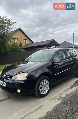 Хэтчбек Volkswagen Golf 2009 в 