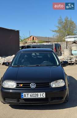 Хэтчбек Volkswagen Golf 1999 в 