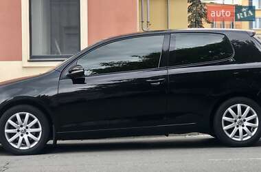 Хэтчбек Volkswagen Golf 2009 в 