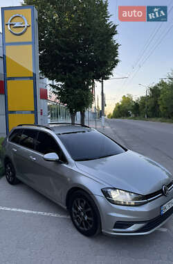 Універсал Volkswagen Golf 2017 в 