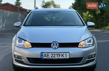 Универсал Volkswagen Golf 2015 в 