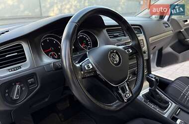 Универсал Volkswagen Golf 2015 в 