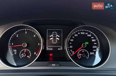 Универсал Volkswagen Golf 2015 в 