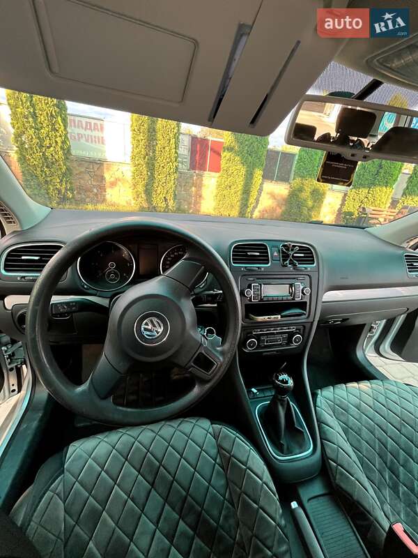 Універсал Volkswagen Golf 2011 в Березному