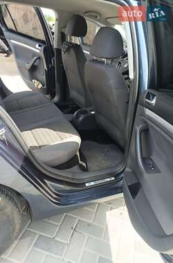 Хетчбек Volkswagen Golf 2006 в 