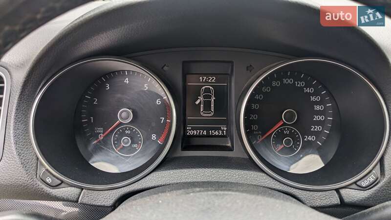 Універсал Volkswagen Golf 2010 в Кореці