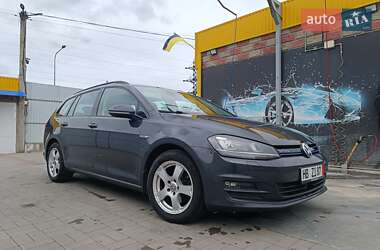 Универсал Volkswagen Golf 2015 в Луцке