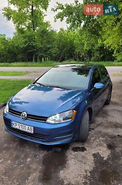 Хетчбек Volkswagen Golf 2015 в Запоріжжі