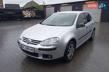 Хетчбек Volkswagen Golf 2007 в Луцьку
