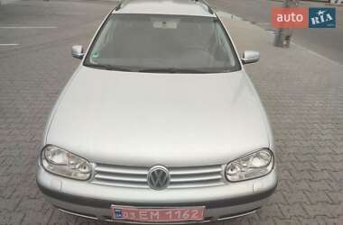 Универсал Volkswagen Golf 2003 в 