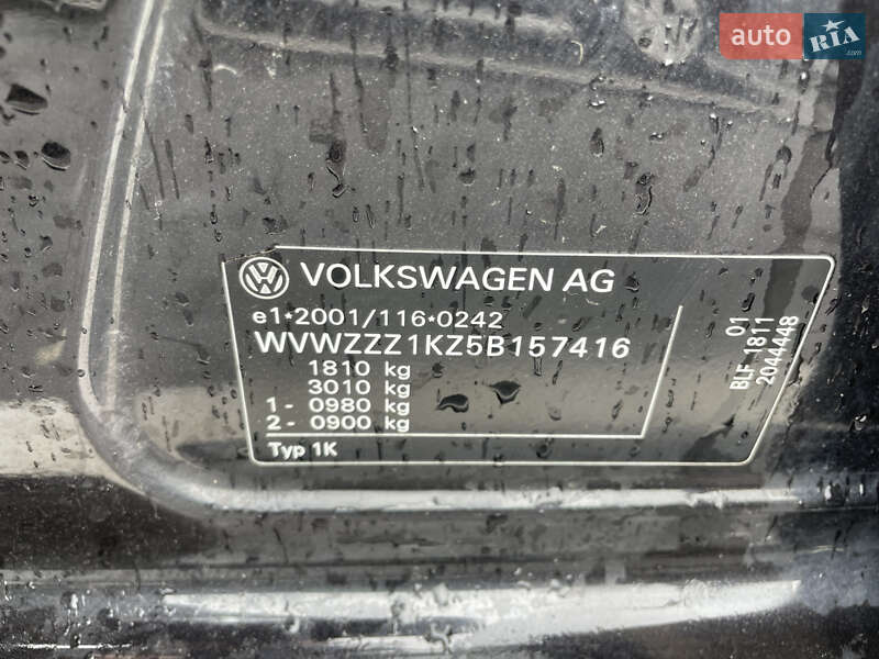 Хетчбек Volkswagen Golf 2005 в Луцьку