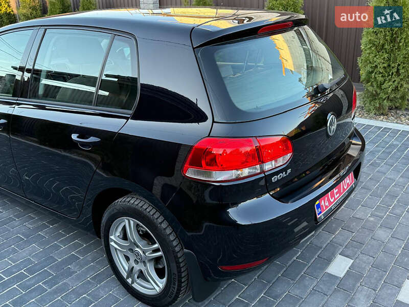 Хетчбек Volkswagen Golf 2010 в Вінниці