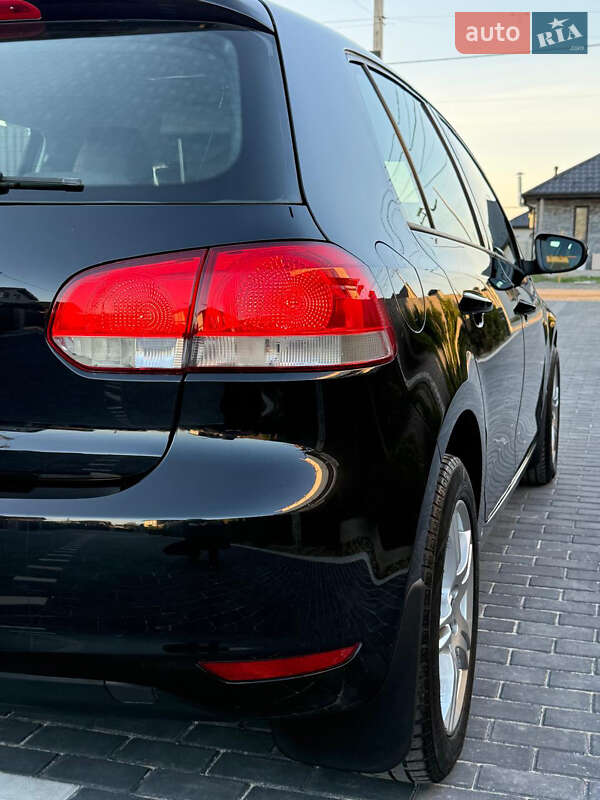 Хетчбек Volkswagen Golf 2010 в Вінниці