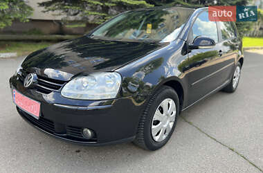 Хэтчбек Volkswagen Golf 2006 в Николаеве