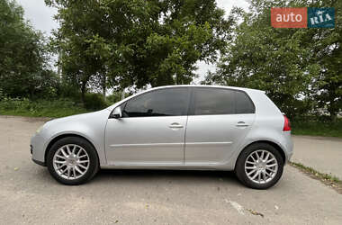 Хэтчбек Volkswagen Golf 2006 в Лубнах