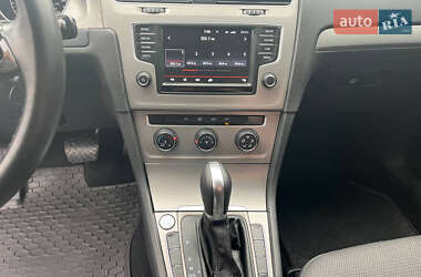Универсал Volkswagen Golf 2015 в 