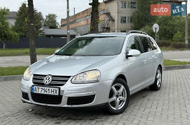 Універсал Volkswagen Golf 2009 в Івано-Франківську