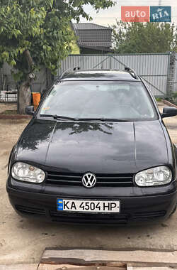 Универсал Volkswagen Golf 2003 в Боровой