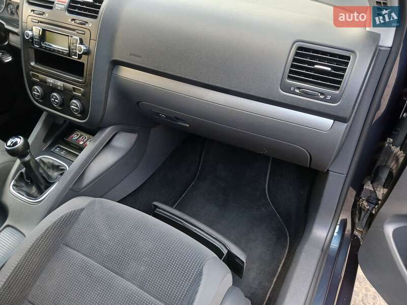 Универсал Volkswagen Golf 2008 в Гадяче