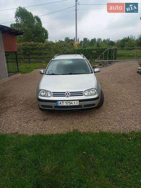 Універсал Volkswagen Golf 2001 в 