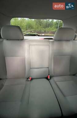 Хетчбек Volkswagen Golf 1998 в 