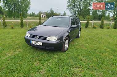 Универсал Volkswagen Golf 2001 в Ковеле