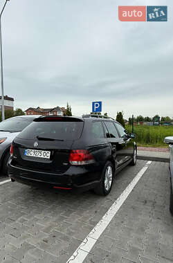 Універсал Volkswagen Golf 2013 в 