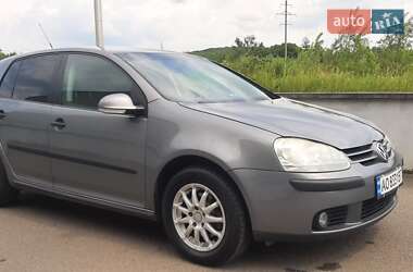 Хэтчбек Volkswagen Golf 2008 в 