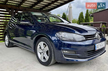 Хетчбек Volkswagen Golf 2014 в 
