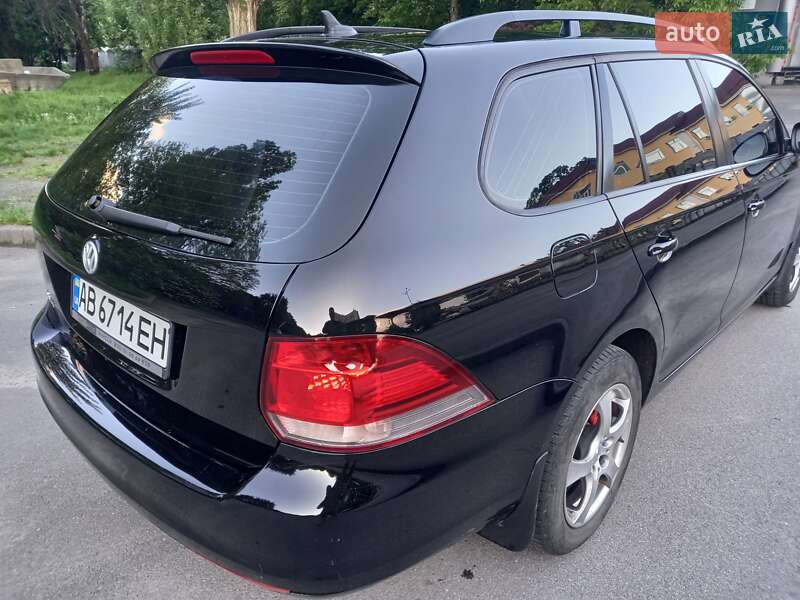Универсал Volkswagen Golf 2009 в Виннице