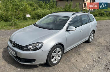 Універсал Volkswagen Golf 2011 в Сваляві