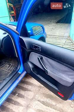 Хэтчбек Volkswagen Golf 1998 в 