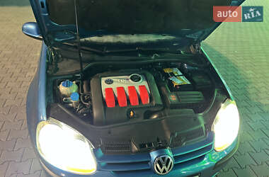 Хэтчбек Volkswagen Golf 2006 в 