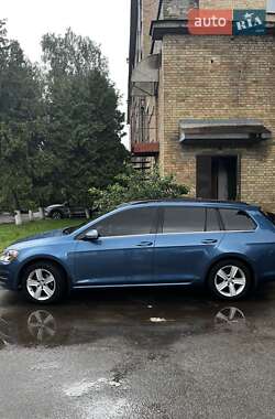 Универсал Volkswagen Golf 2015 в Киеве