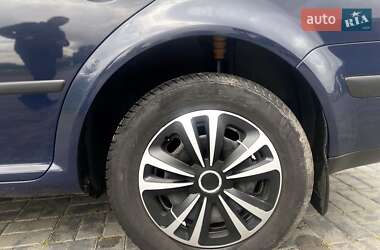 Универсал Volkswagen Golf 2001 в 