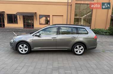 Універсал Volkswagen Golf 2015 в 
