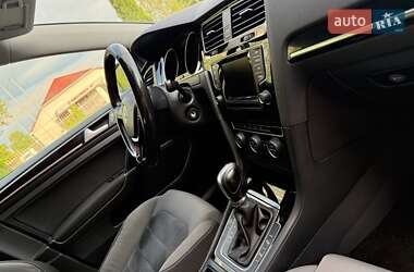 Універсал Volkswagen Golf 2015 в 